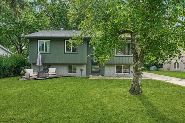 9189 Oakwood Drive, Norwalk, IA 50211
