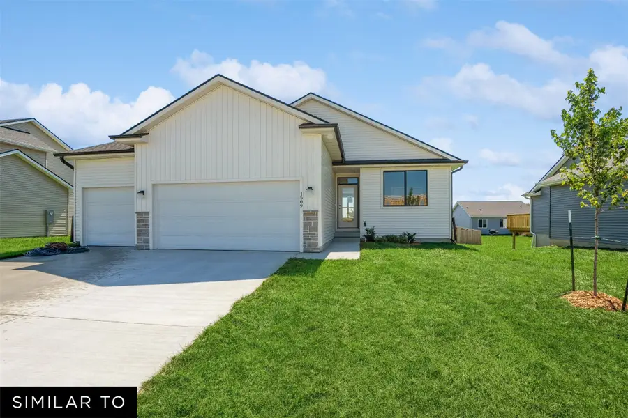 1912 E Clinton Place, Indianola, IA 50125 - #2