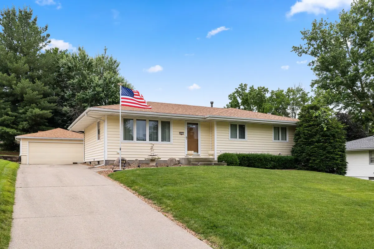 4601 Fairview Drive, Pleasant Hill, IA 50327 - #1
