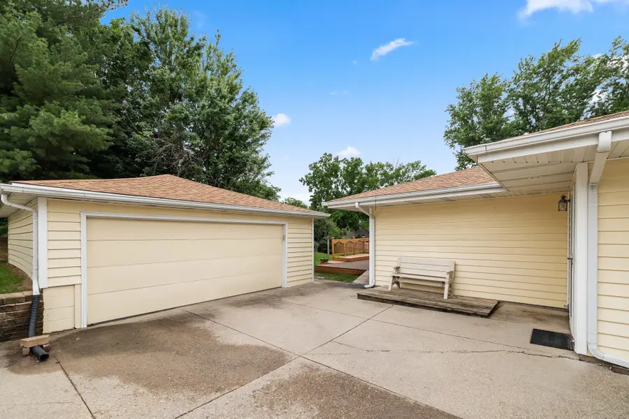 4601 Fairview Drive, Pleasant Hill, IA 50327 - #3