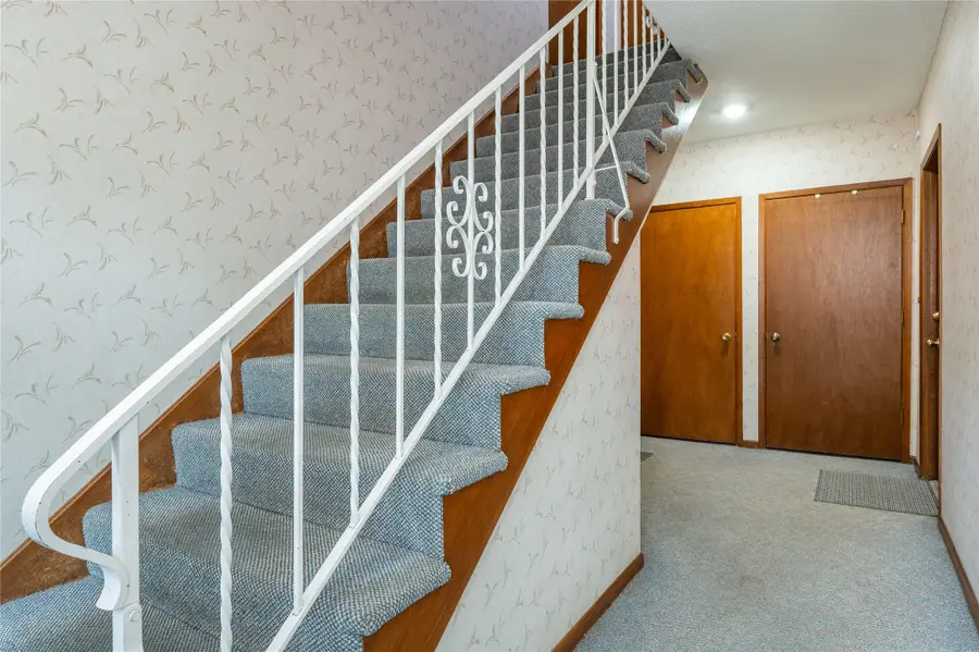4633 Woodland Avenue #1, West Des Moines, IA 50266 - #3