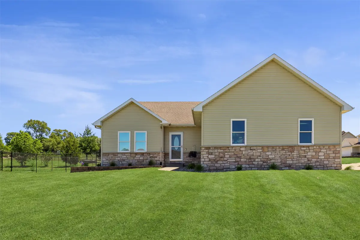 1701 Crabapple Lane, Granger, IA 50109 - #1