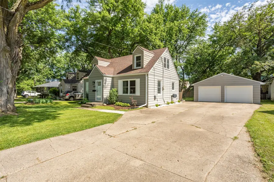 2508 Mann Avenue, Des Moines, IA 50310 - #2