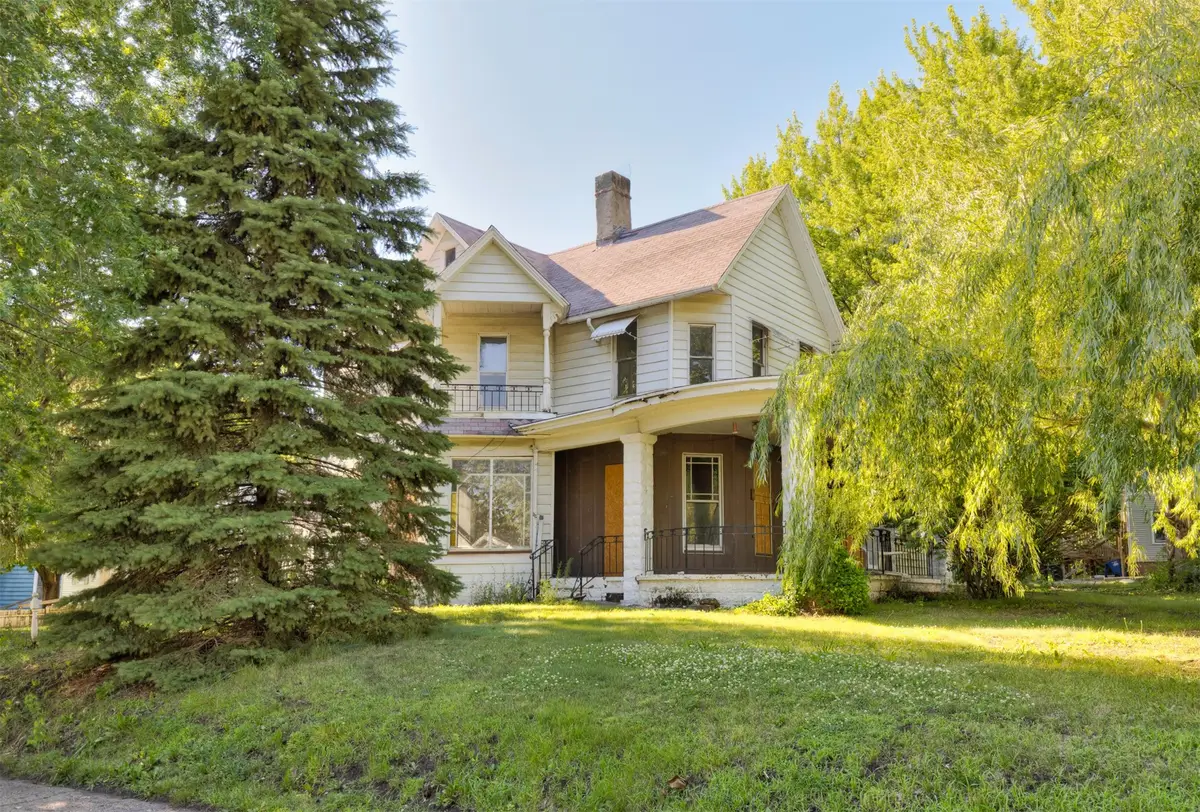 803 Oak Park Avenue, Des Moines, IA 50313 - #1