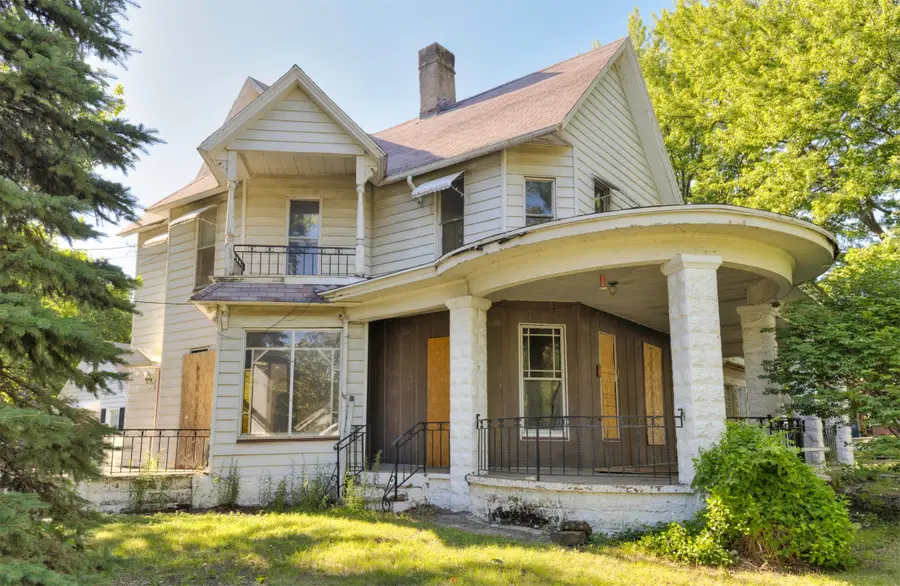 803 Oak Park Avenue, Des Moines, IA 50313 - #2