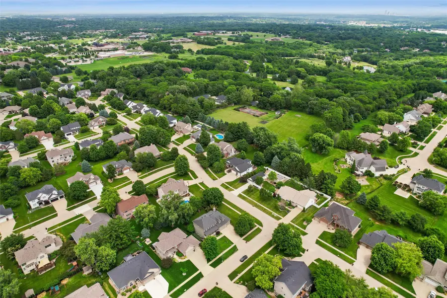 4625 Plumwood Drive, West Des Moines, IA 50265 - #3