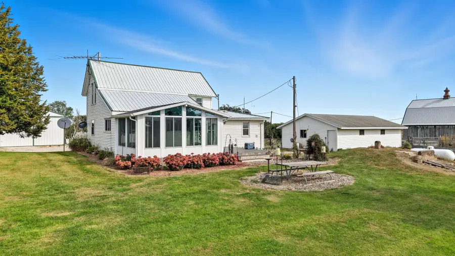 2040 A Stuart Road, Greenfield, IA 50849 - #2