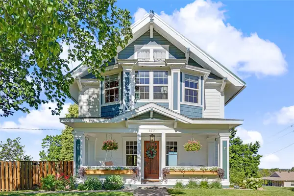 307 N 7th Street, Guthrie Center, IA 50115
