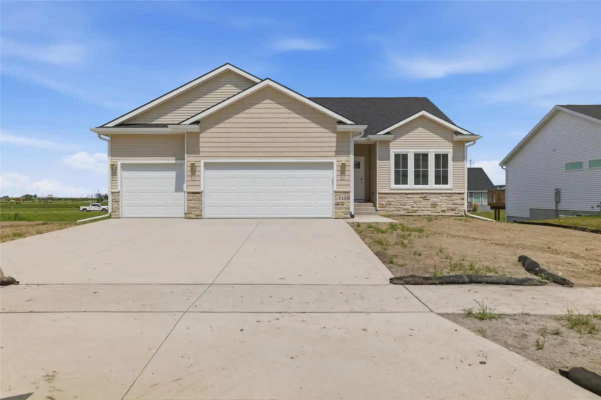 515 NW Georgetown Drive, Waukee, IA 50263 - #1