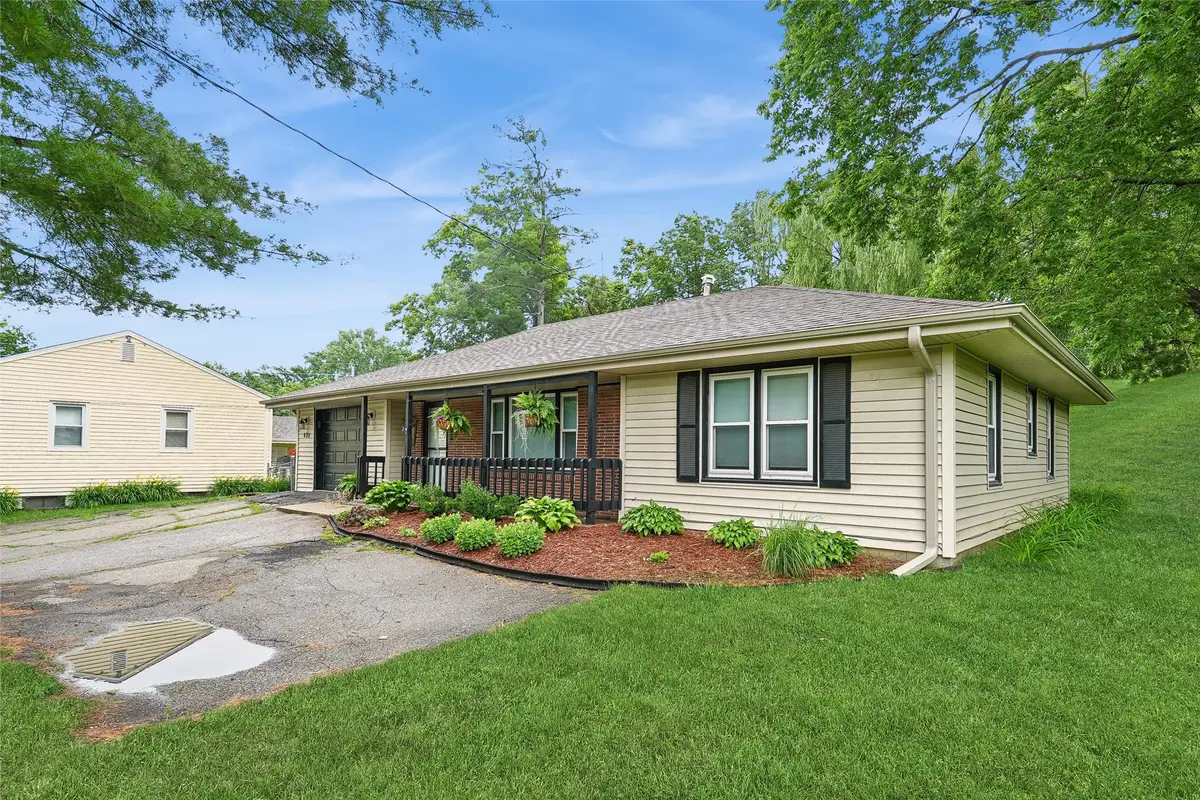 431 E Pleasant View Drive, Des Moines, IA 50315 - #1