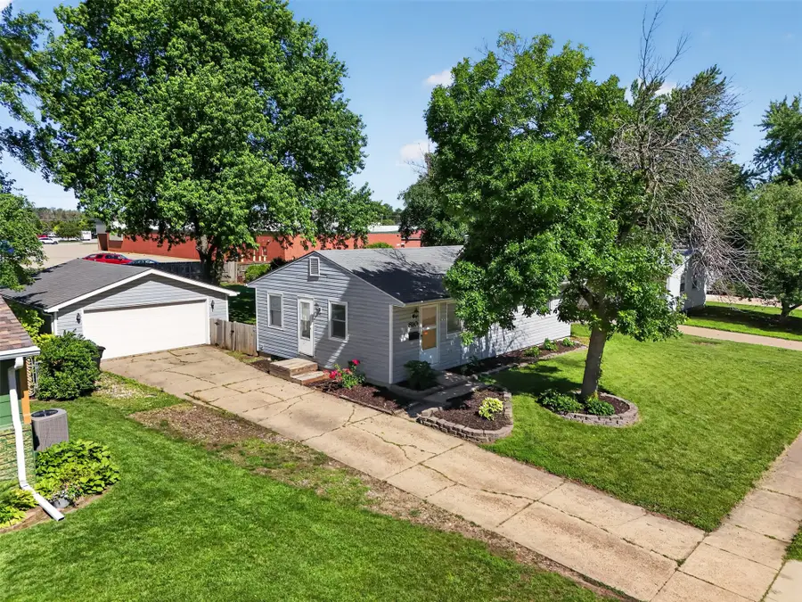 810 SE Belmont Drive, Ankeny, IA 50021 - #2