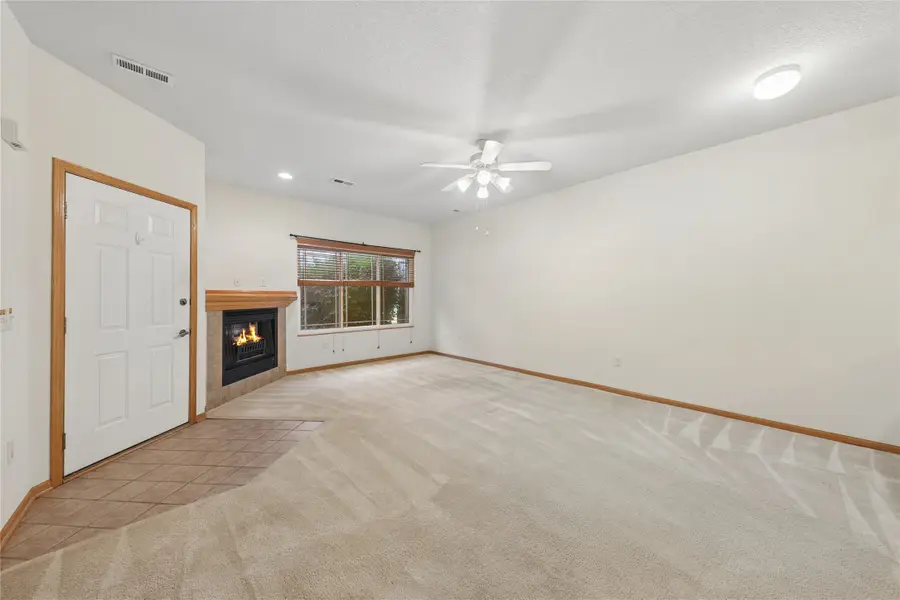 2200 Hart Avenue #1, Des Moines, IA 50320 - #2