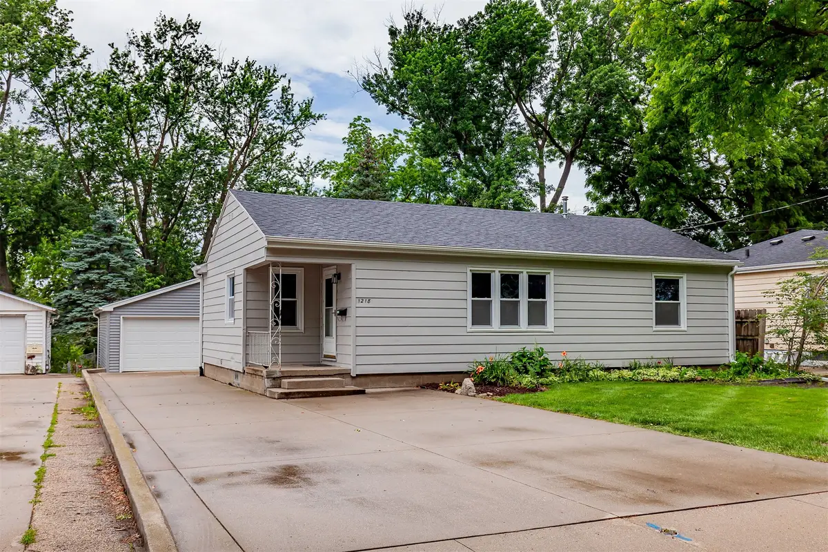 1218 68th Street, Windsor Heights, IA 50324 - #1