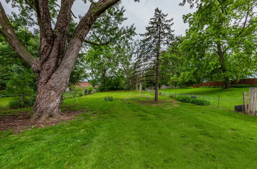 1218 68th Street, Windsor Heights, IA 50324 - #3