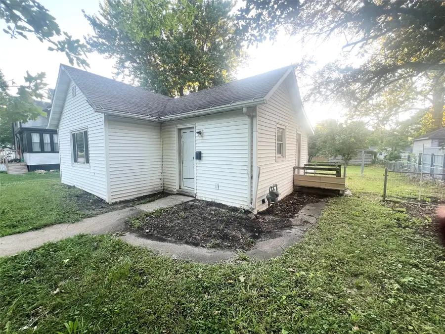 1722 Marshall St, Boone, IA 50036 - #3