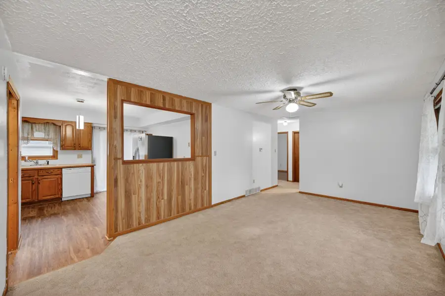 4513 SE 6th Street Se, Des Moines, IA 50315 - #3