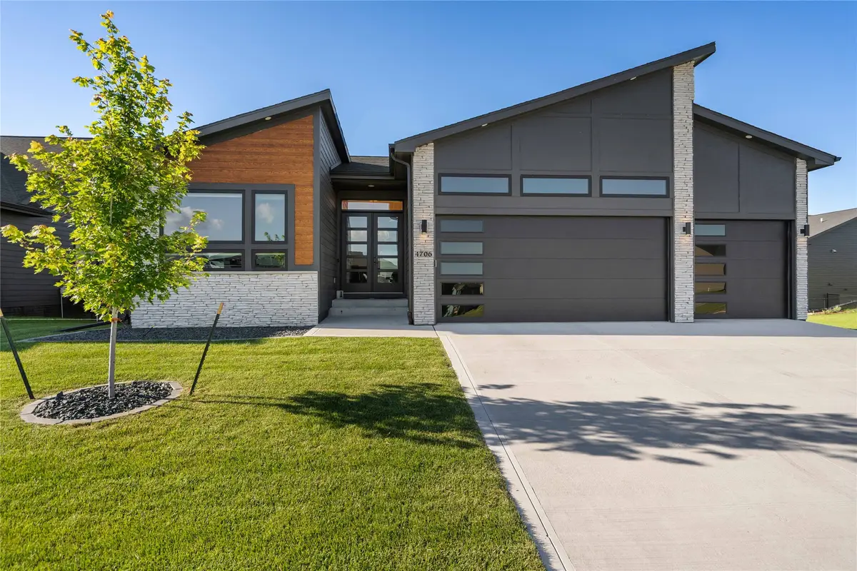 4706 NW 10th Street, Ankeny, IA 50023 - #1