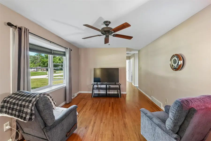4505 71st Street, Urbandale, IA 50322 - #2
