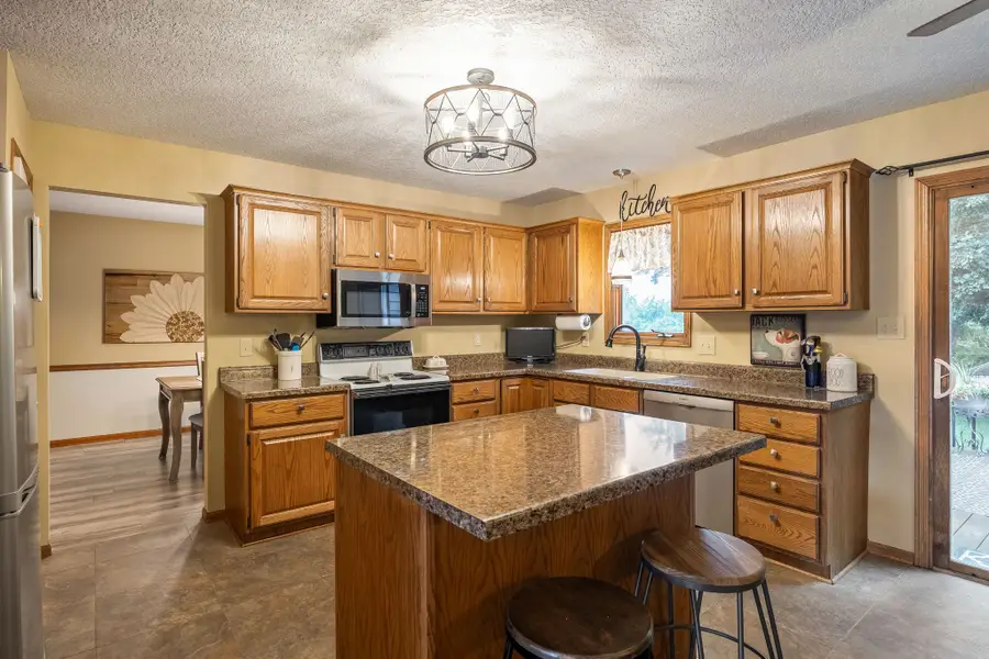 1948 NW 88th Court, Clive, IA 50325 - #3