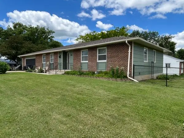 409 E 10th Street, Tama, IA 52339