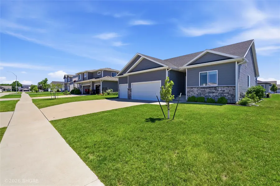 875 9th Street, Waukee, IA 50263 - #2