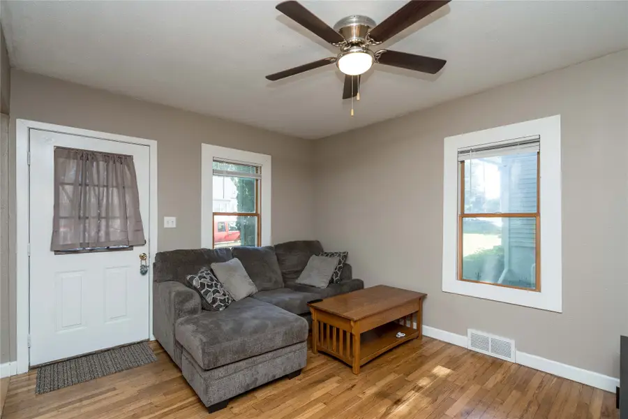 1120 Maish Avenue, Des Moines, IA 50315 - #3