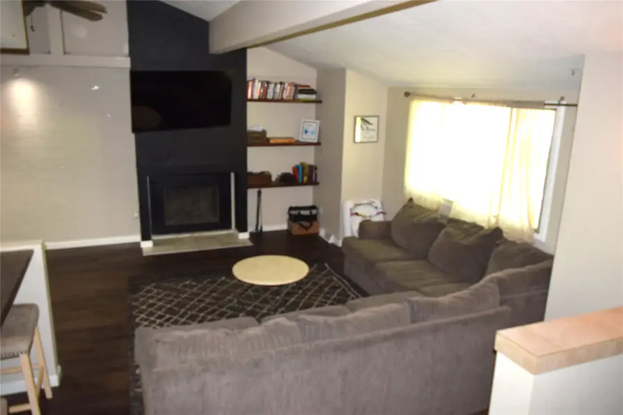 400 S Pleasant Hill Boulevard, Pleasant Hill, IA 50327 - #2