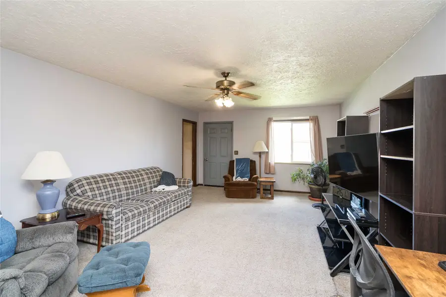 206 S Elm Street, Gilman, IA 50106 - #3