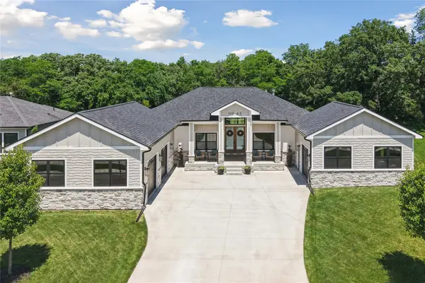 45 Prairie Bluff Drive, Waukee, IA 50263