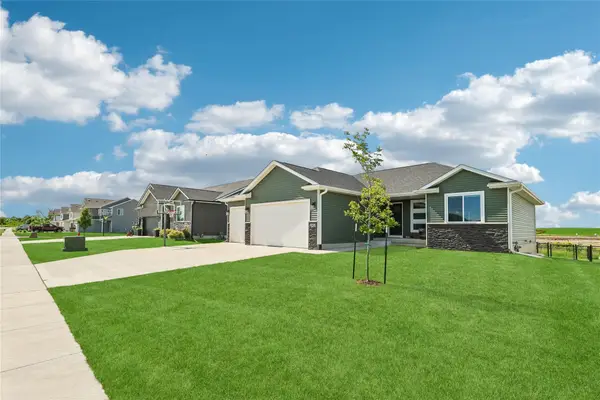 1602 Mulberry Street, Granger, IA 50109