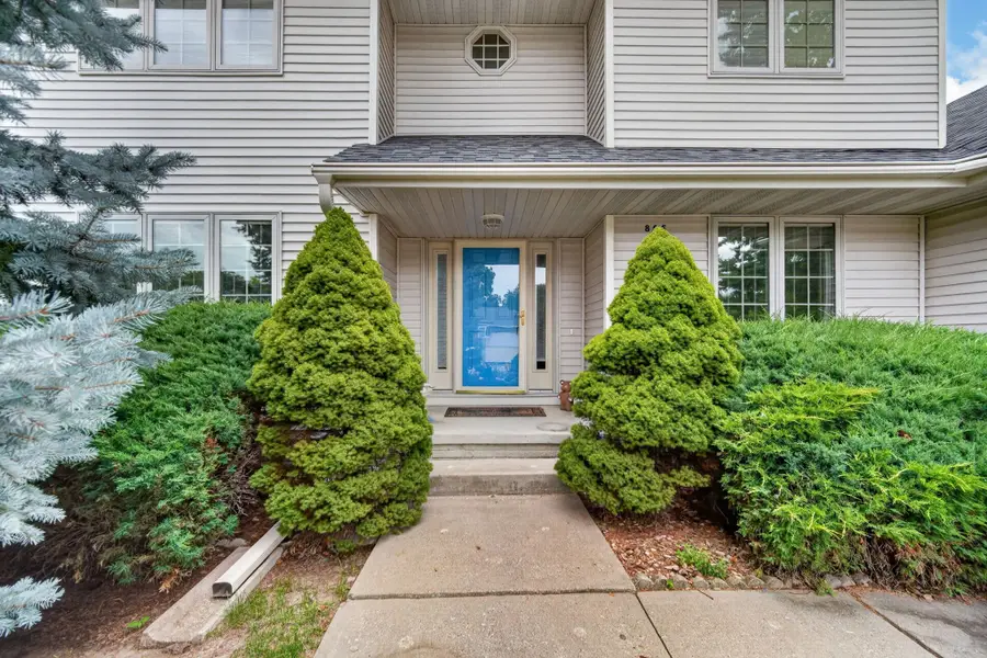 805 Valley West Drive, West Des Moines, IA 50265 - #2