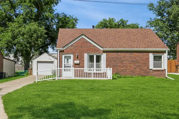 1118 69th Street, Windsor Heights, IA 50324