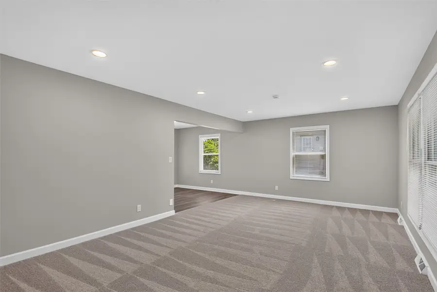 2115 Pleasant Street, West Des Moines, IA 50265 - #2