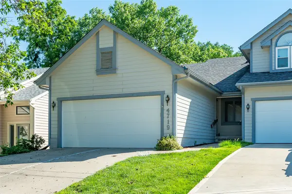 4719 71st Street, Urbandale, IA 50322
