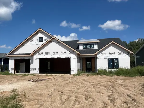 641 Richland Court, Van Meter, IA 50261