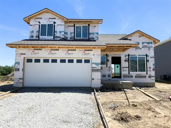 571 NW Cherrywood Lane, Grimes, IA 50111