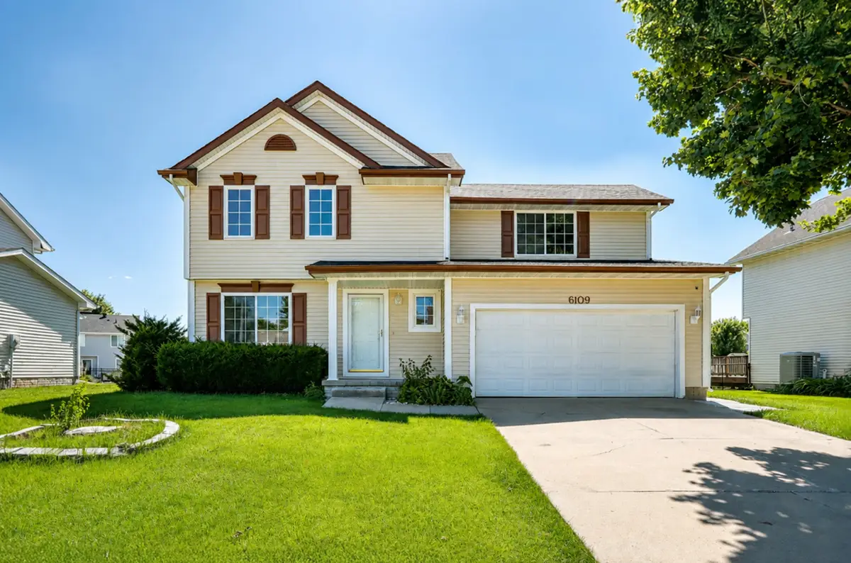 6109 NW 50th Street, Johnston, IA 50131 - #1