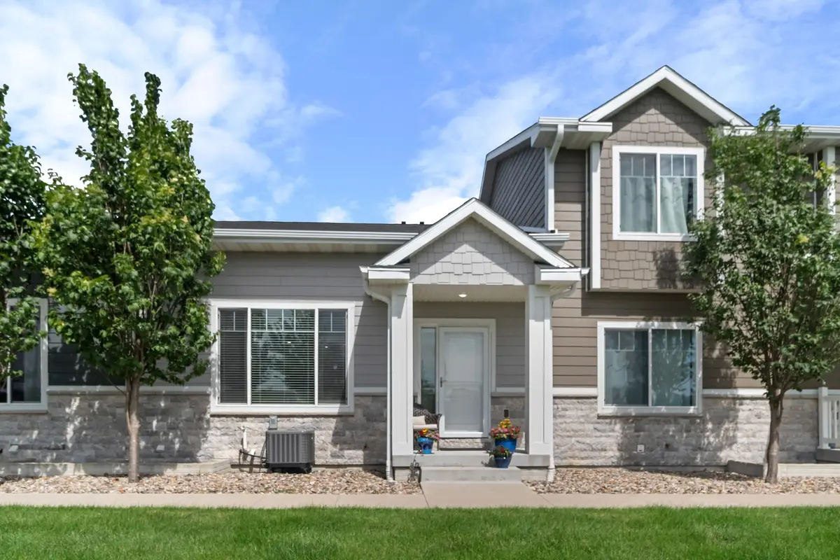 541 10th Street, Waukee, IA 50263 - #1