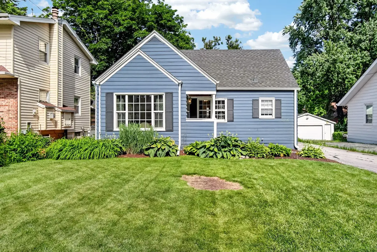 2115 40th Place, Des Moines, IA 50310 - #1