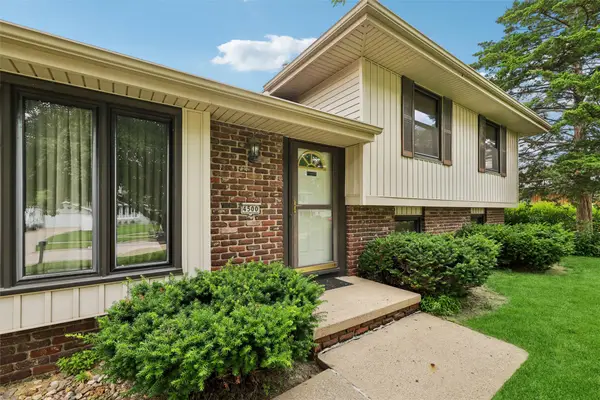 4500 73rd Street, Urbandale, IA 50322