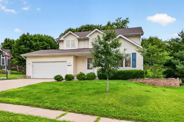 6827 NW 56th Street, Johnston, IA 50131