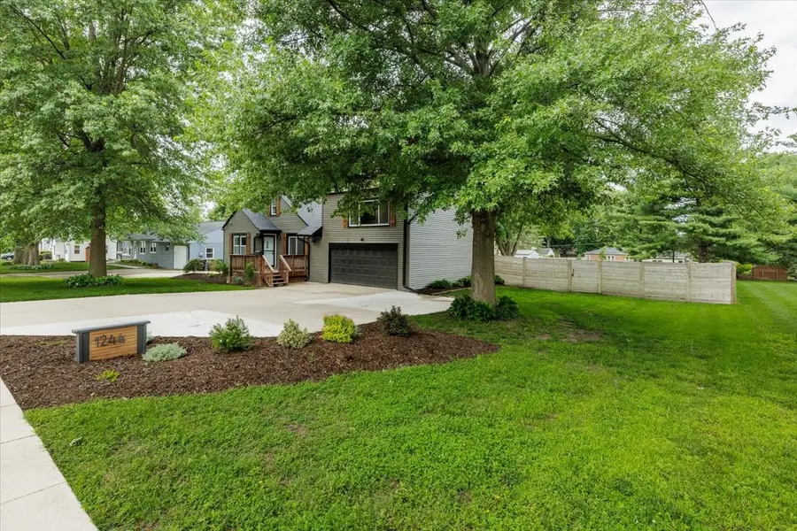 1244 70th Street, Windsor Heights, IA 50324 - #2