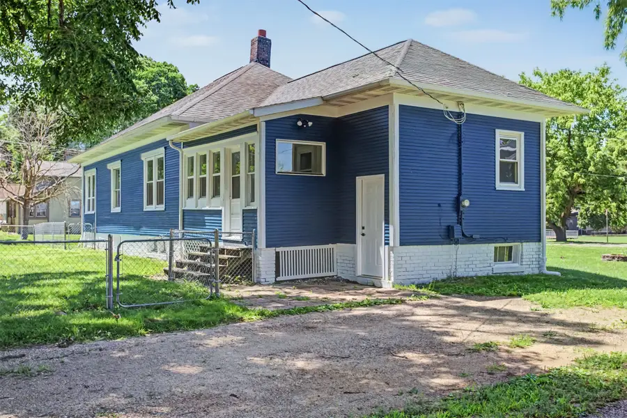 803 W 9th Street, Boone, IA 50036 - #2