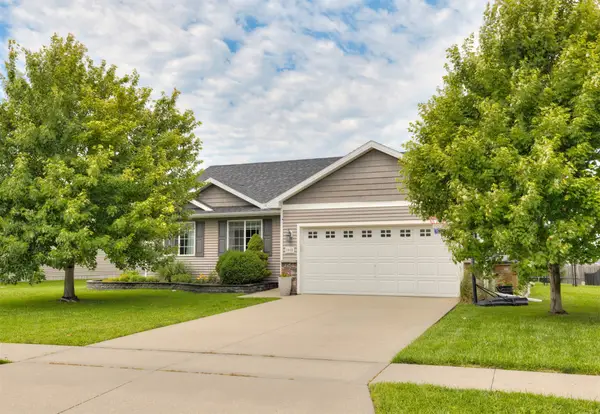 2912 SE Diamond Drive, Grimes, IA 50111