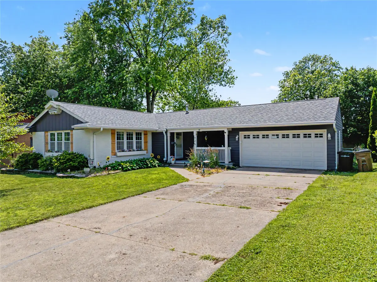 926 30th Street, West Des Moines, IA 50265 - #1