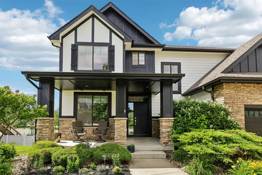 16781 Verona Hills Drive, Clive, IA 50325 - #3