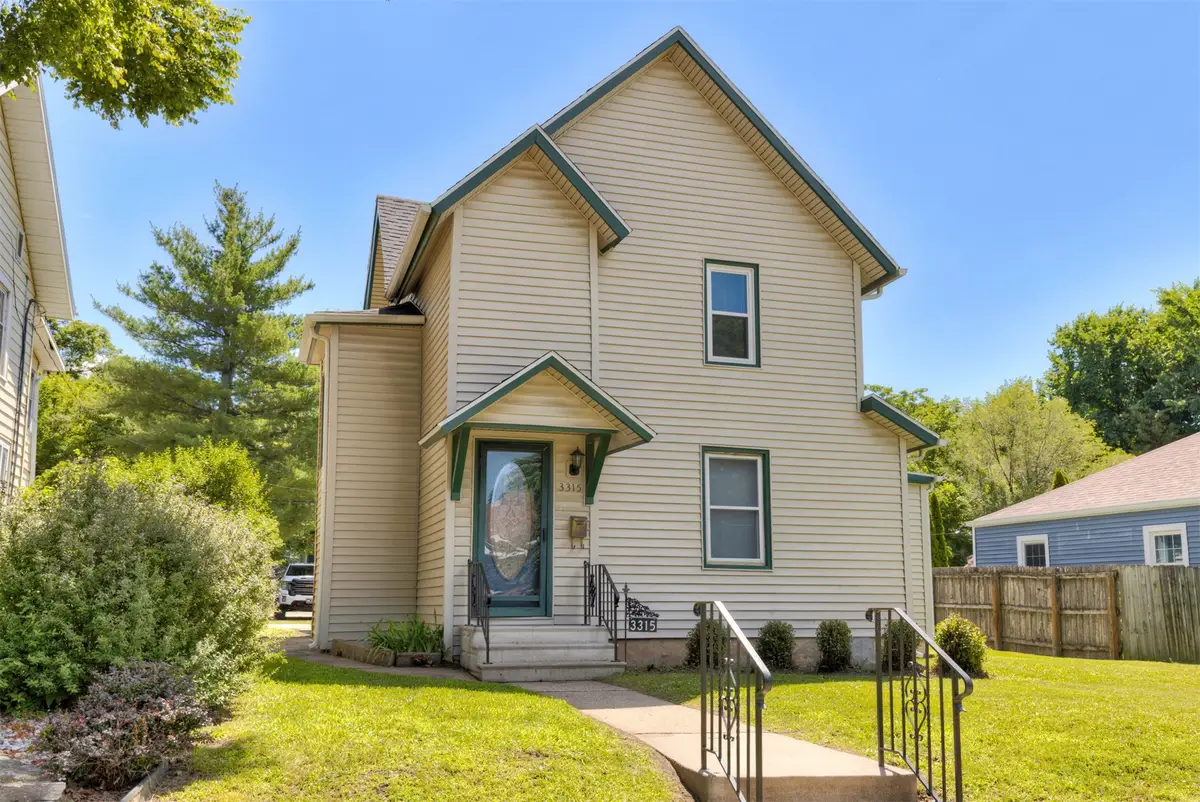 3315 1st Street, Des Moines, IA 50313 - #1