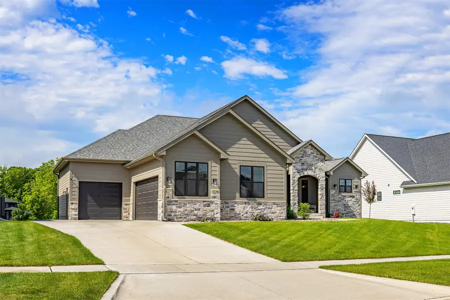 1012 W Aspen Ridge Circle, Polk City, IA 50226 - #2