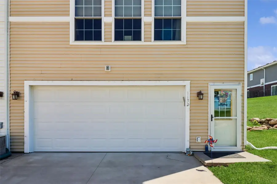 1132 10th Avenue Nw, Altoona, IA 50009 - #2