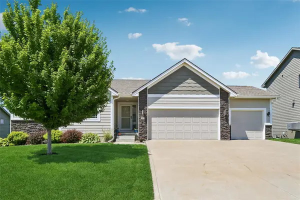 575 NE Brookshire Drive, Waukee, IA 50263